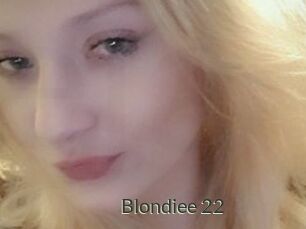 Blondiee_22