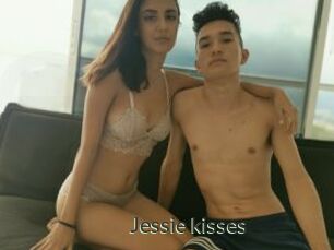 Jessie_kisses