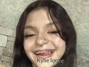 Kylie_loove