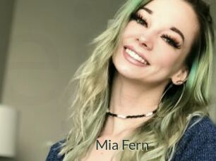 Mia_Fern