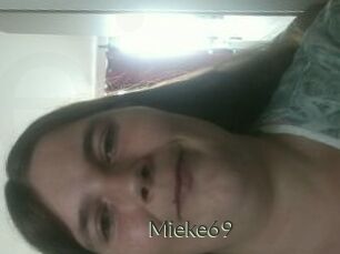 Mieke69