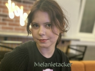 Melanietacker